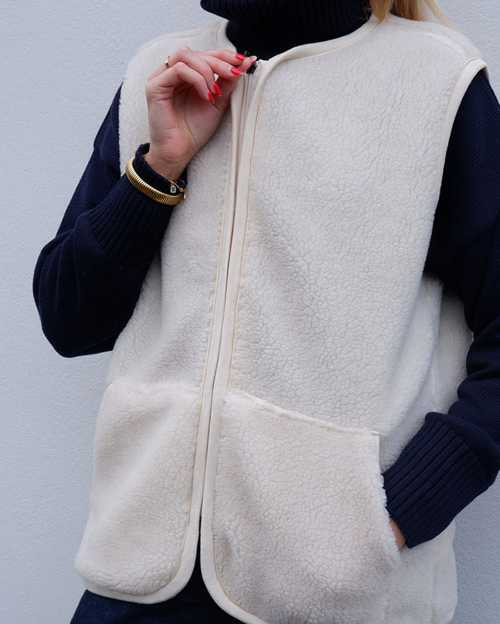 Teddy Gilet | Off White – Jam Industries